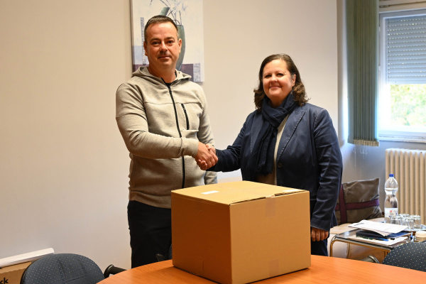 KÓSOS EGYÜTTMŰKÖDÉS AZ ILCSI SZÉPÍTŐ FÜVEKKEL